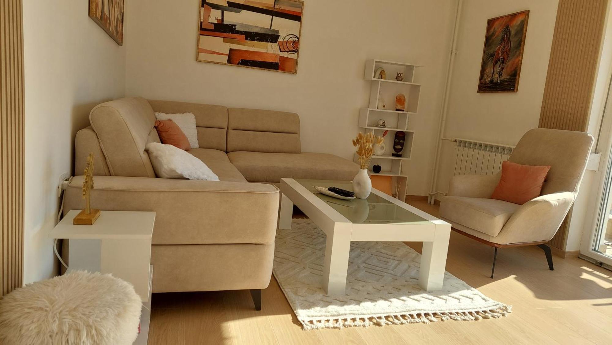 Mina Modern & Cozy Apartment Main City Square Gtc Skopje Exterior foto