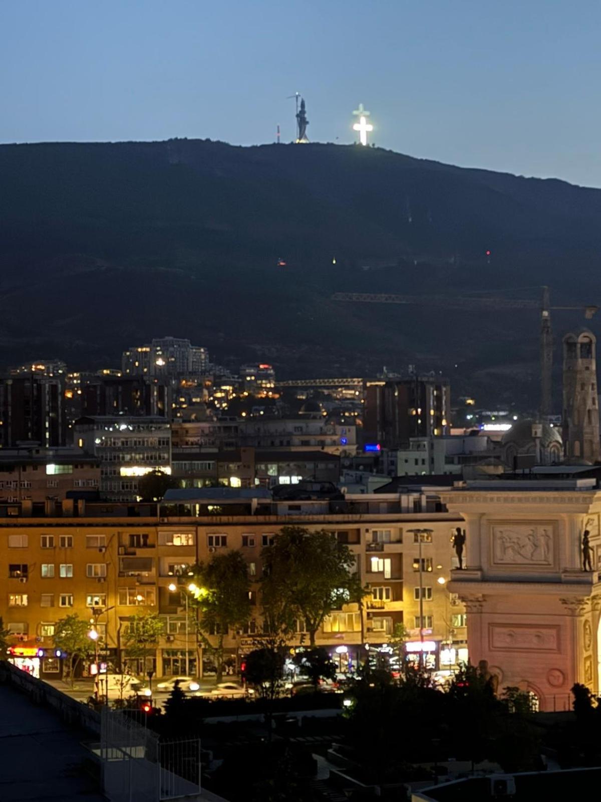 Mina Modern & Cozy Apartment Main City Square Gtc Skopje Exterior foto