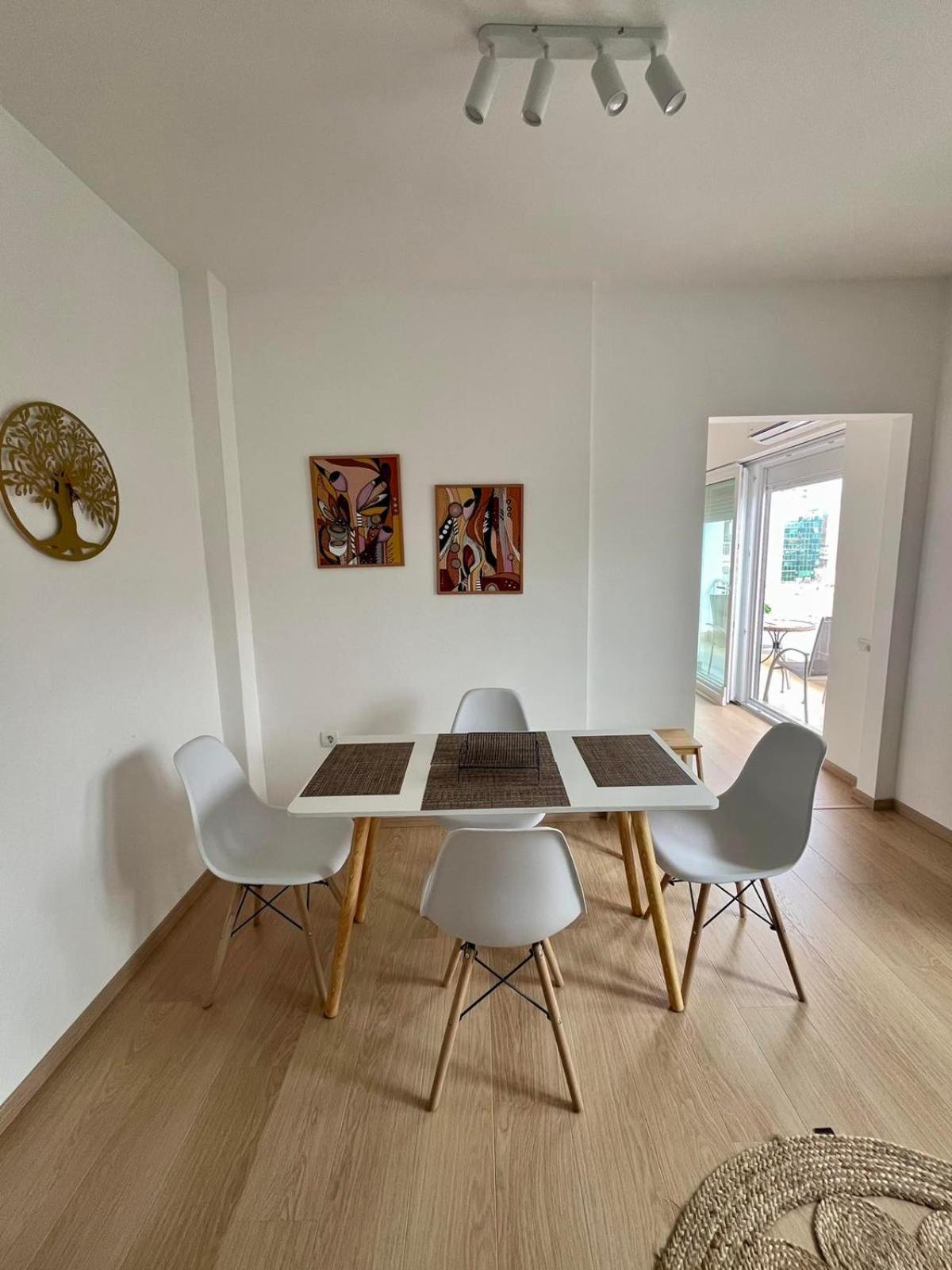 Mina Modern & Cozy Apartment Main City Square Gtc Skopje Exterior foto